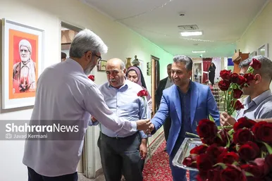 جشن صمیمانه به مناسبت چهاردهمین سالگرد تاسیس روزنامه شهرآرا