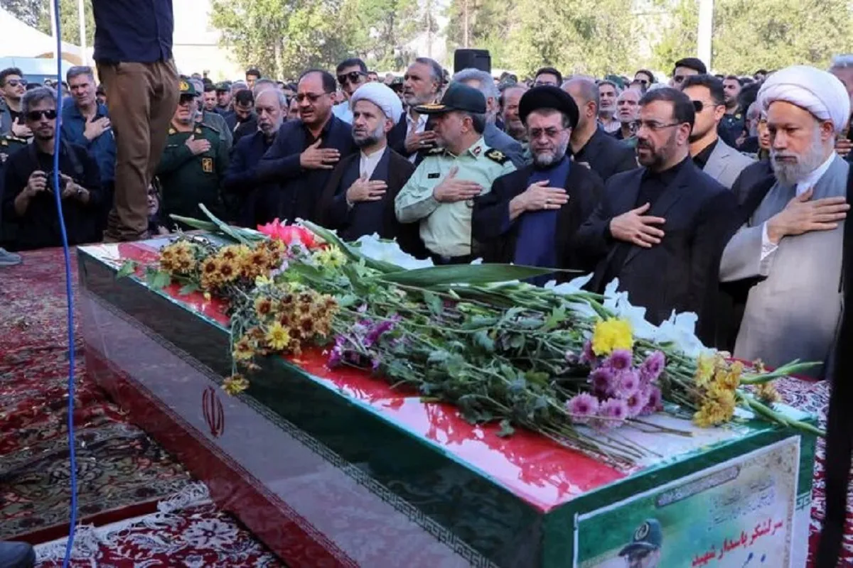 استقبال از پیکر «سردار شهید غلامحسین غیب‌پرور» در فرودگاه شیراز (۲۶ تیر ۱۴۰۴)