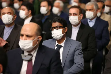 عکس | دیدار جمعی از مسئولان نظام و سفیران کشورهای اسلامی با مقام معظم رهبری
