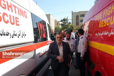 رژه ناوگان خودرویی آتش نشانی مشهد
