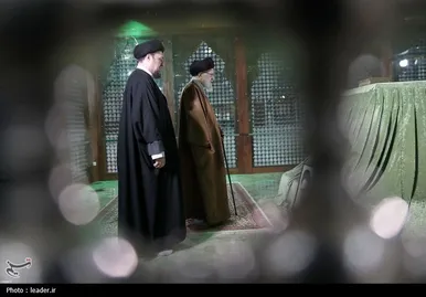 گزارش تصویری | حضور رهبر انقلاب اسلامی در حرم مطهر حضرت امام خمینی (ره)