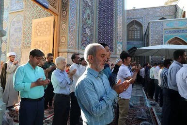 نماز عید قربان در حرم مطهر رضوی