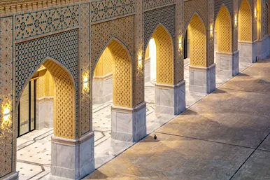 عکس‌هایی از میدان قبله حرم مطهر رضوی