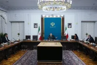 تأکید پزشکیان بر لزوم توسعه موفق حمل و نقل ریلی حومه‌ای تهران