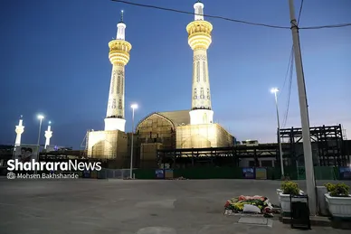 حضور مردم مشهد در خیابان پس از وقوع زلزله
