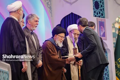 گزارش تصویری | اختتامیه چهل و یکمین دوره مسابقات بین‌المللی قرآن کریم در مشهد مقدس
