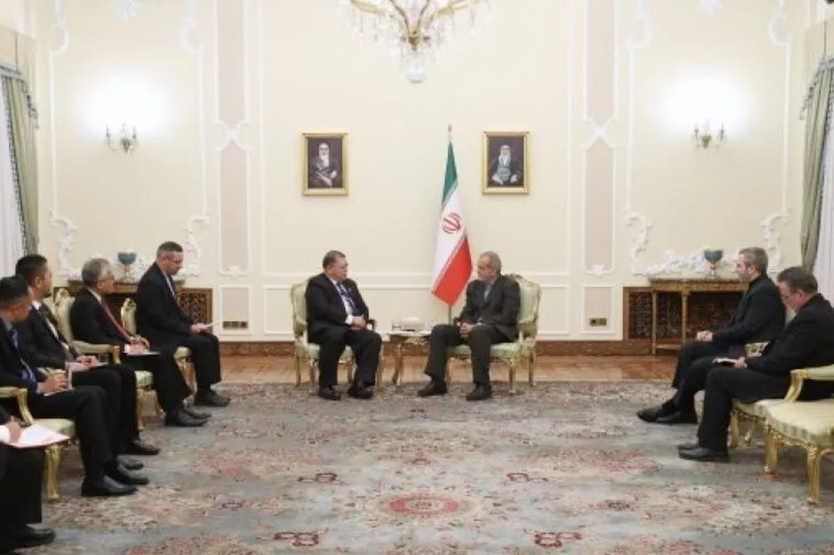 دیدار پزشکیان با رئیس مجلس مالزی در تهران؛ تقدیر رئیس جمهوری از مواضع کوالالامپور در مورد فلسطین
