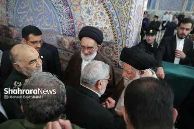 گزارش تصویری | آیین گرامیداشت شهدای خدمت در حرم امام‌رضا(ع) (۱۸ اردیبهشت ۱۴۰۴)