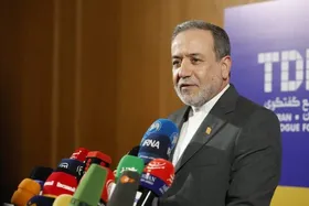 عراقچی: پاسخ به هدف قرار دادن غیرنظامیان بی&zwnj;گناه، متوجه پایگاه&zwnj;ها و تأسیسات ایالات متحده خواهد بود