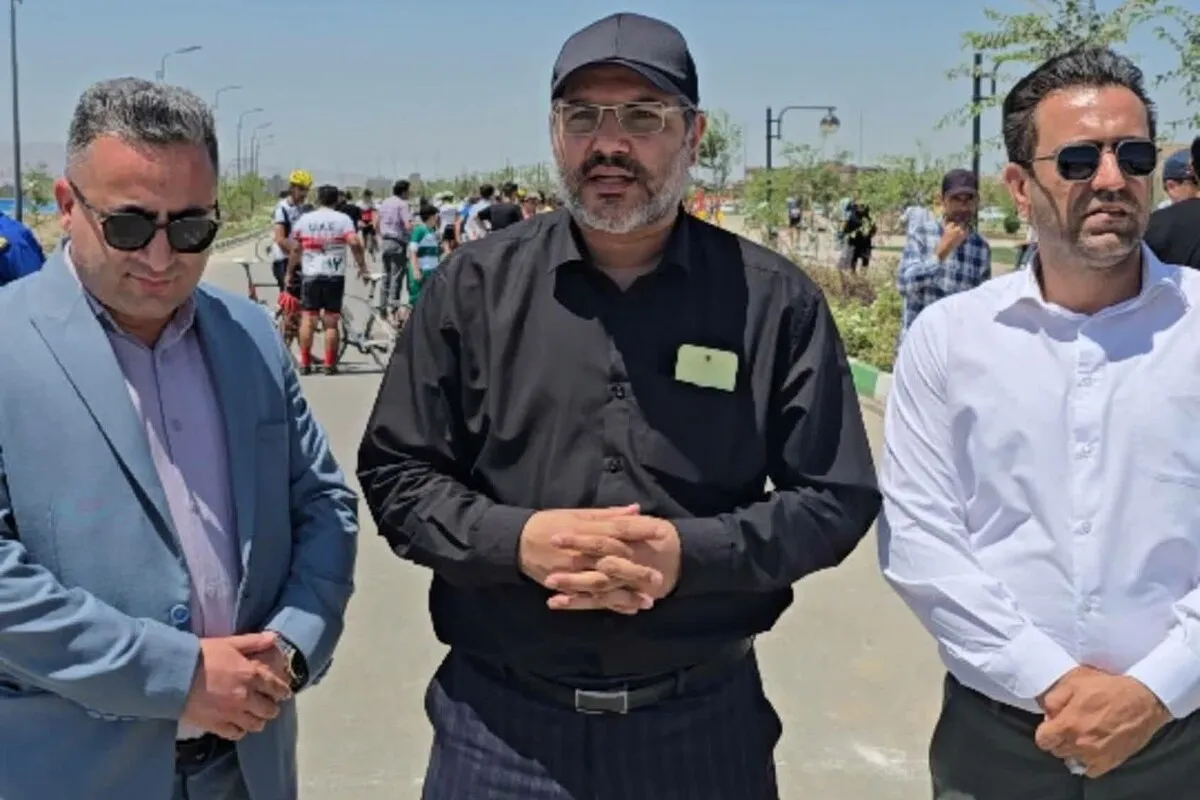 برگزاری مسابقات لیگ استانی دوچرخه‌سواری در بوستان کرامت مشهد