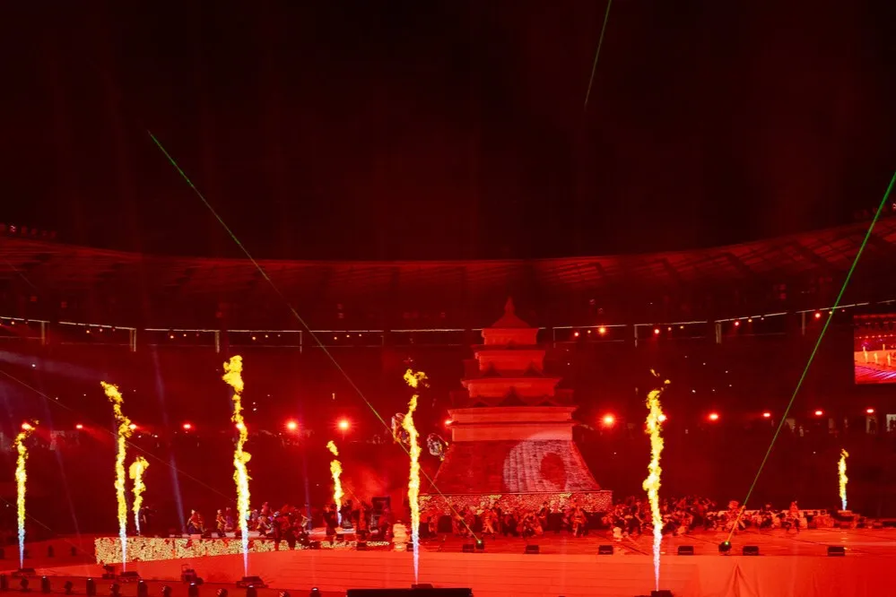 افتتاحیه