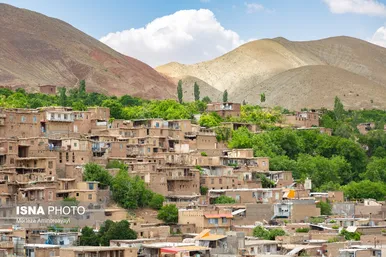 ایران زیباست | خور؛ شهر پلکانی در دامنه‌های بینالود