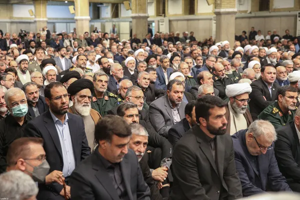 رهبر معظم انقلاب: رژیم صهیونیستی، سیلی اقدام در سوریه را خواهد خورد | فعالیت‌های وسیع زیر ساختی بخش شیرین اقتصاد است + فیلم و تصاویر
