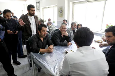 تشرف گروهی از هنرمندان و سینماگران به حرم مطهر رضوی