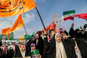گزارش تصویری | مراسم آغاز چهل&zwnj;وهفتمین سالگرد دهه فجر انقلاب اسلامی در میدان شهدای مشهد