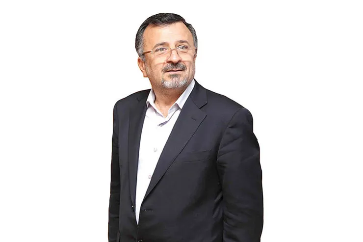 دوران از قوطی درآمدن مدیران گذشته است