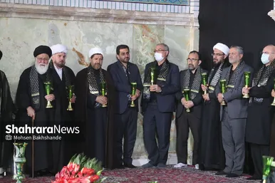 آیین خطبه خوانی شب شهادت امام رضا(ع) در حرم مطهر رضوی