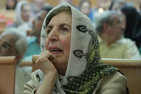 زبان فارسی ایرانیان را به هم وصل می&zwnj;کند