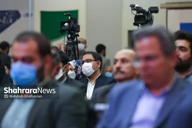 نوزدهمین نمایشگاه بین‌المللی گل و گیاه و محصولات بانوان کارآفرین سراسر کشور در مشهد