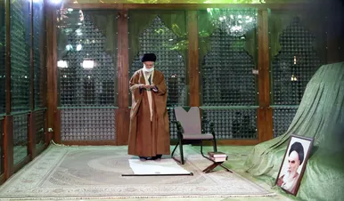 حضور رهبر معظم انقلاب در مرقد مطهر امام خمینی(ره) و گلزار شهیدان