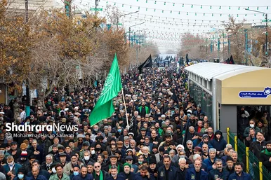 تشییع پیکر مطهر ۱۰ شهید گمنام در مشهد