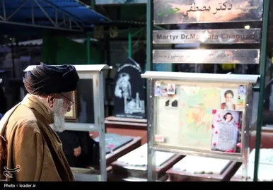 گزارش تصویری | حضور رهبر انقلاب اسلامی در حرم مطهر حضرت امام خمینی (ره)