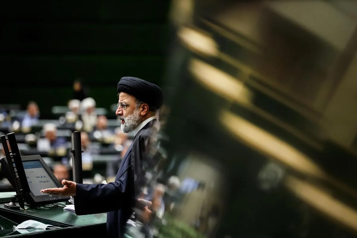 رئیس‌جمهور برای دفاع از «رضا مرادصحرایی» به مجلس می‌رود
