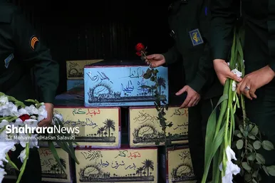 استقبال از پیکر مطهر ۱۲ شهید گمنام دفاع مقدس در فرودگاه هاشمی نژاد مشهد