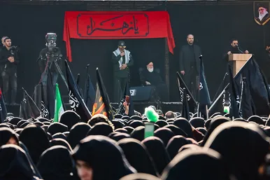 تشییع پیکر 12 شهید گمنام دفاع مقدس و 2 شهید حادثه تروریستی راسک در مشهد