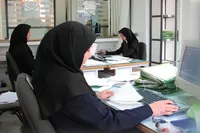 درباره آسیب های پنهانی که کارمندان در محیط های اداری با آن درگیر هستند | فرسودگی تدریجی پشت میزهای اداری