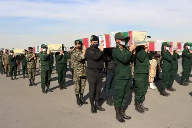 استقبال از پیکر مطهر ۱۶ شهید در مشهد