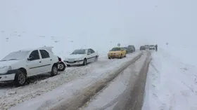 جاده&zwnj;های کوهستانی خراسان&zwnj;رضوی برفی است