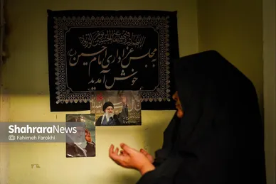 گزارش تصویری | روضه خانگی،در سوگ آقای شهید ایران