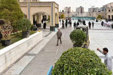 گل‌آرایی حرم مطهر رضوی در آستانه عید نوروز