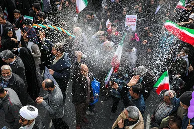 راهپیمایی 22 بهمن در مشهد - 3
