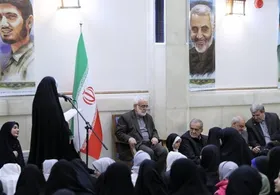 پزشکیان همراه با جمعی از ایتام افطار کرد