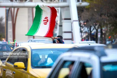 شادی مردم مشهد بعد از برد تیم ملی ایران
