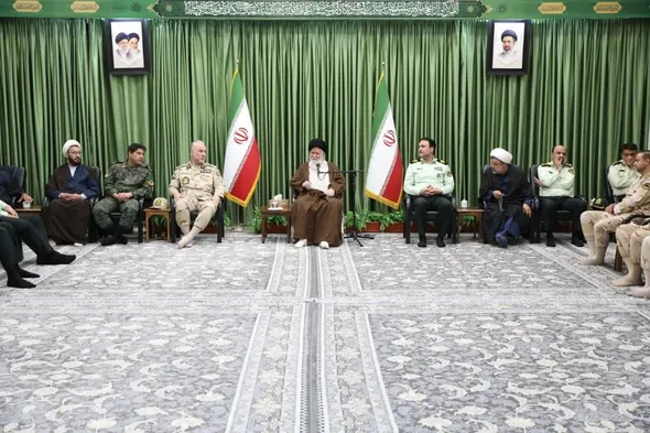 آیت‌الله علم‌الهدی: نیروی انتظامی، پلیس کشور امام زمان (عج) و حافظ امنیت آن است | خدمت به امنیت مردم، مسئولیتی ارزشمند و ماندگار است