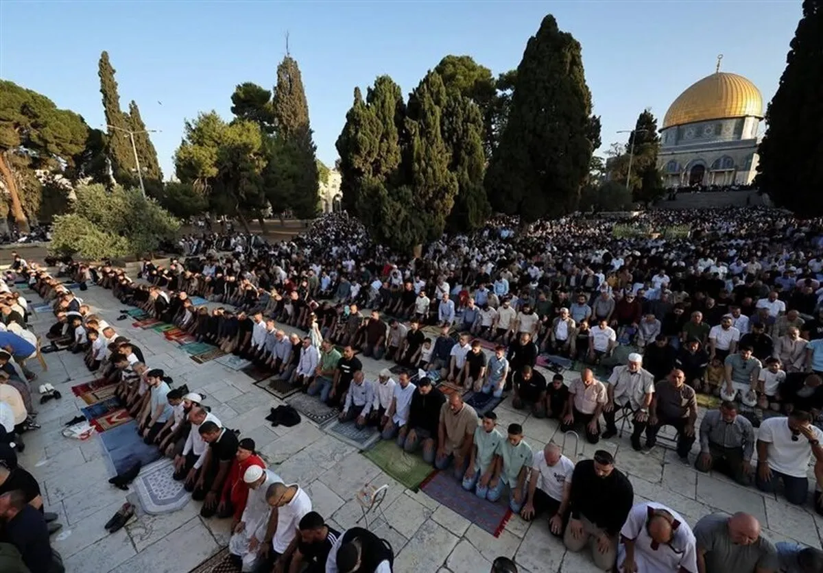 ۸۰ هزار نفر در نماز عید قربان در مسجد الاقصی حضور یافتند (۱۶ خرداد ۱۴۰۴)