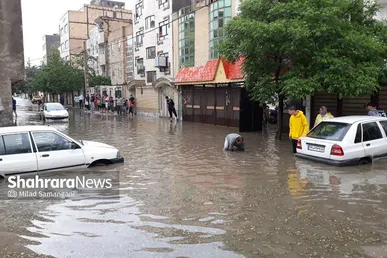 عکس‌هایی از آب گرفتگی محله مشکینی و خیابان امام‌دوست قاسم‌آباد (۲۹ اردیبهشت ۱۴۰۳)