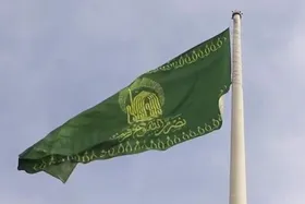 ویدئویی از اهتزاز بزرگ&zwnj;ترین پرچم سبز رضوی کشور