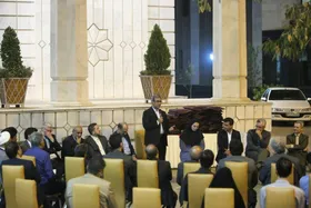 استاندار خراسان رضوی در جمع شاعران: تقویت پیوند&zwnj;های فرهنگی بیشتر از دیوارکشی مرزی امنیت&zwnj;ساز است