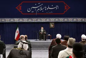 رهبر انقلاب: تکیه بدخوهان ایران و اسلام به جنگ نرم است| برنامه دشمن تضعیف ایمان، امید و القاء بن&zwnj;بست و کارنابلدی مسئولان است+ فیلم