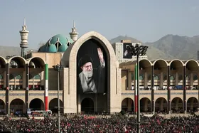 ویدئو | روضه&zwnj;خوانی سوزناک حاج محمود کریمی در مصلی تهران؛ نوای وداع پیش از اقامه نماز بر پیکر &laquo;آقای شهید ایران&raquo;