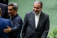 دیدگاه مخالفان و موافقان با وزیر پیشنهادی امور خارجه دولت چهاردهم چه بود؟