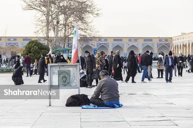 آیین چراغ برات در آرامگاه خواجه ربیع