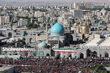گزارش تصویری رویترز از مراسم باشکوه تشییع و خاکسپاری رهبر شهید در مشهد