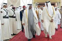 امیر قطر با رئیس امارات درباره تنش‌های منطقه رایزنی کرد
