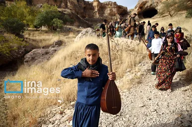 گزارش تصویری | جشن جهانی «مهرگان» در غار کرفتو