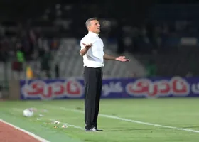 استعفای ویسی رد شد؛ سرمربی ذوب&zwnj;آهن به دربی اصفهان رسید